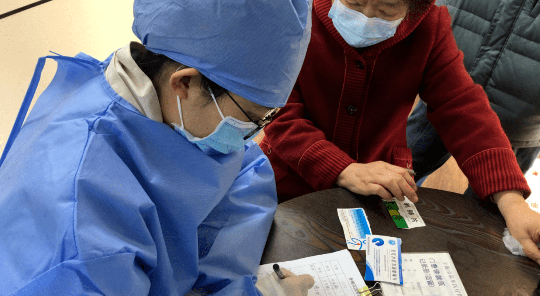 贵阳24小时套医保卡回收商家(急用钱24小时医保提取)